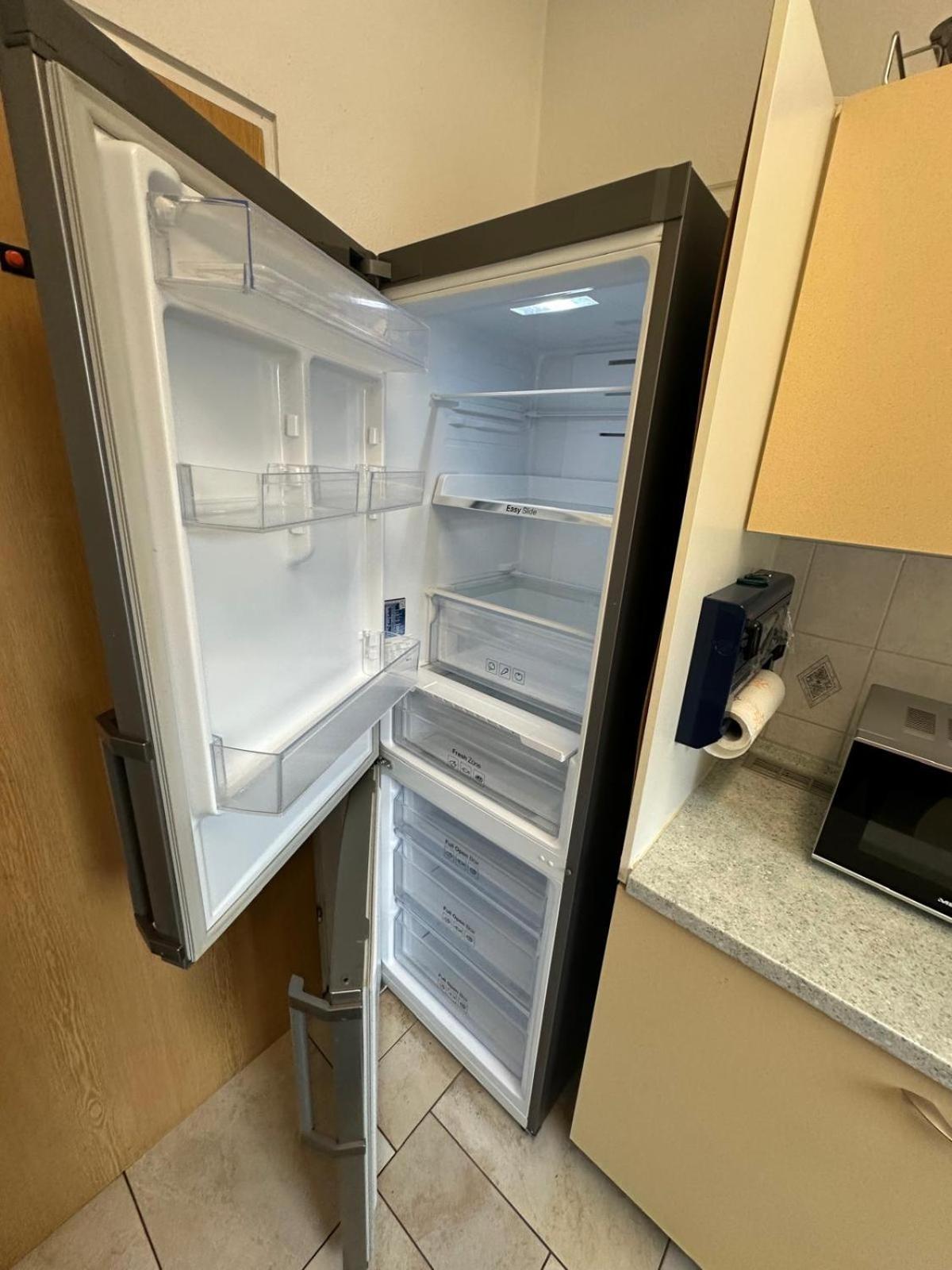 City Center - 4 Room Apartment With Kitchen And 2 Bathrooms Нюрнберг Екстериор снимка